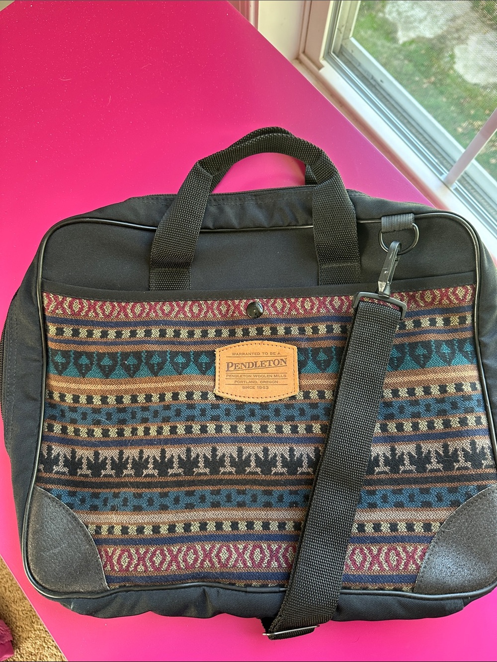 Vintage Pendleton Black Messenger Laptop Bag with Multi-Patterned Front